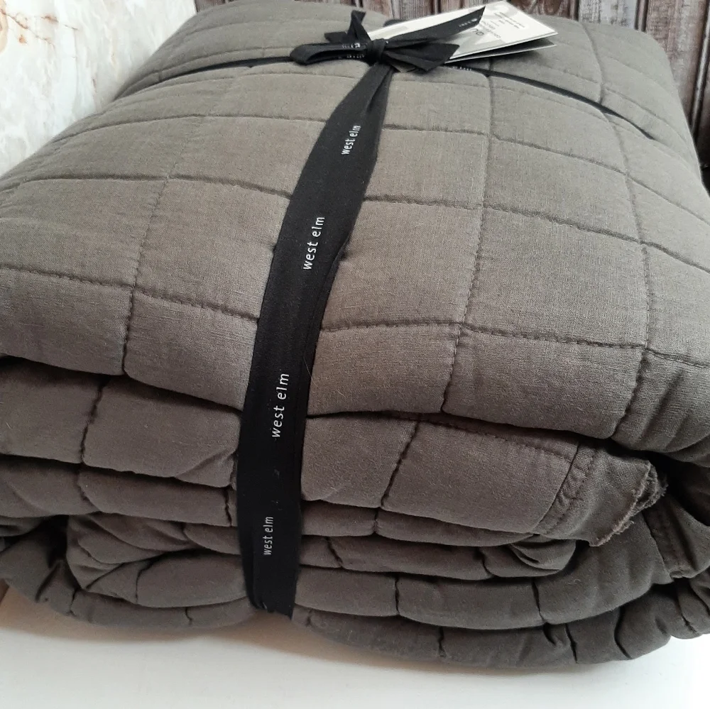 West Elm Belgian Flax Linen Frayed Edge King Quilt Slate